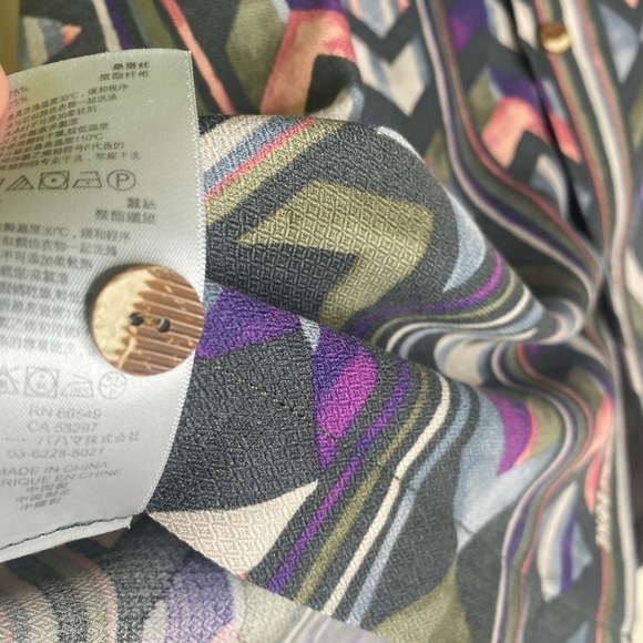 Tommy Bahama Original Fit Aloha Arrow IslandZone Camp Shirt Sz 2XL - Picture 4 of 8